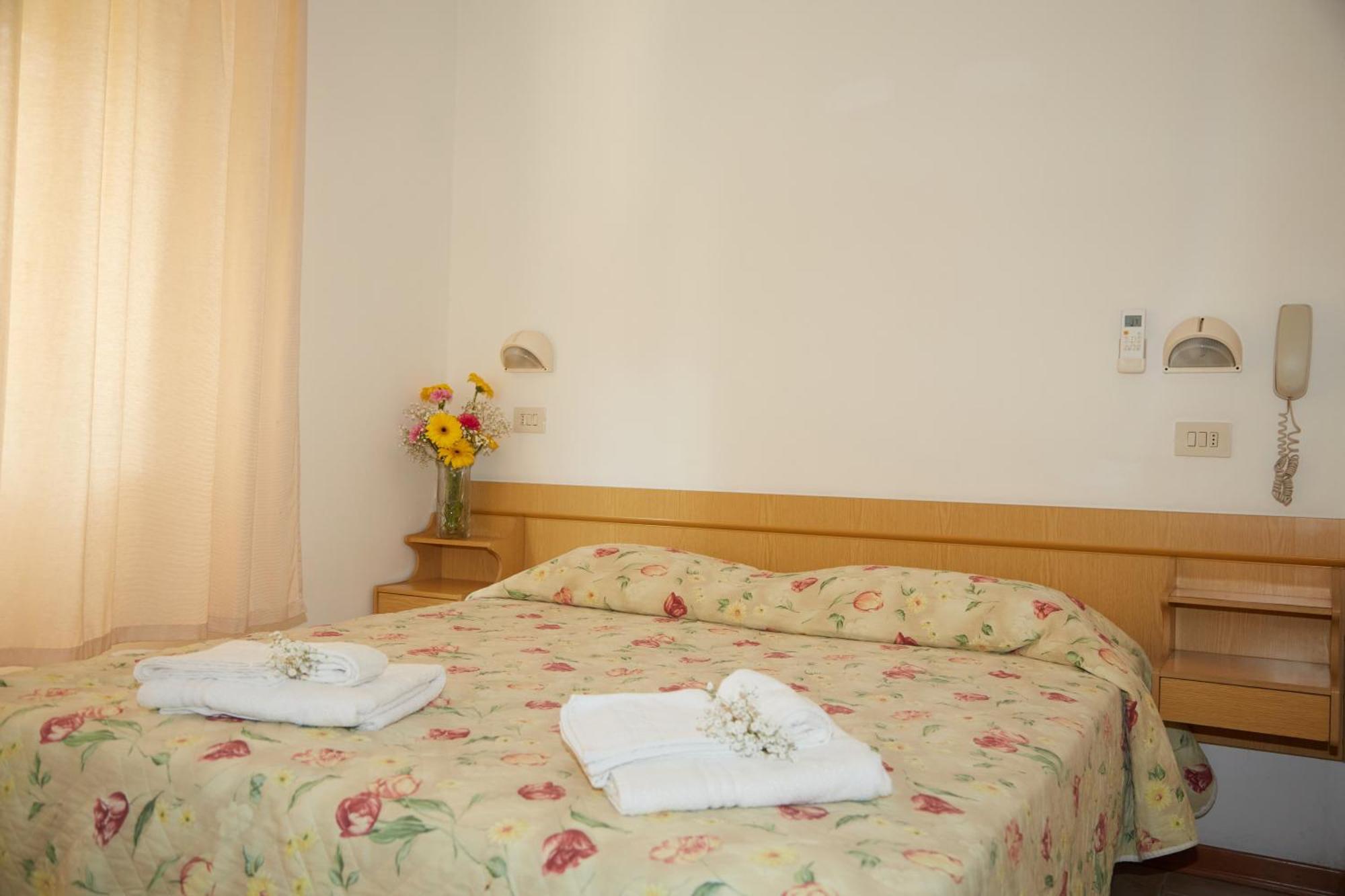 Hotel Italia체르비아 외부 사진
