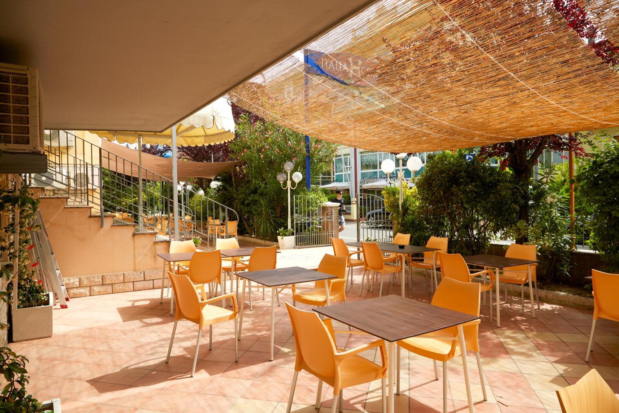 Hotel Italia체르비아 외부 사진